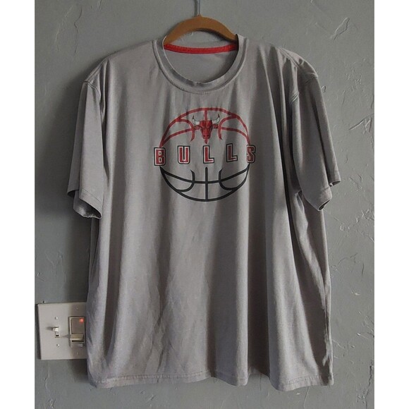 Chicago Bull  T Shirts,short Sleeve, Not Label Size, 21.5 Inch Of Armp To... - Picture 6 of 7